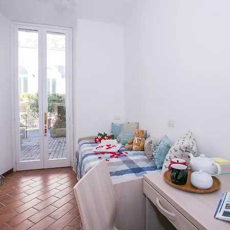 Apartment Sleeps 8 Pool